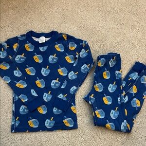 Hanna Andersson Hanukkah pajamas. Size 8. Worn maybe twice.